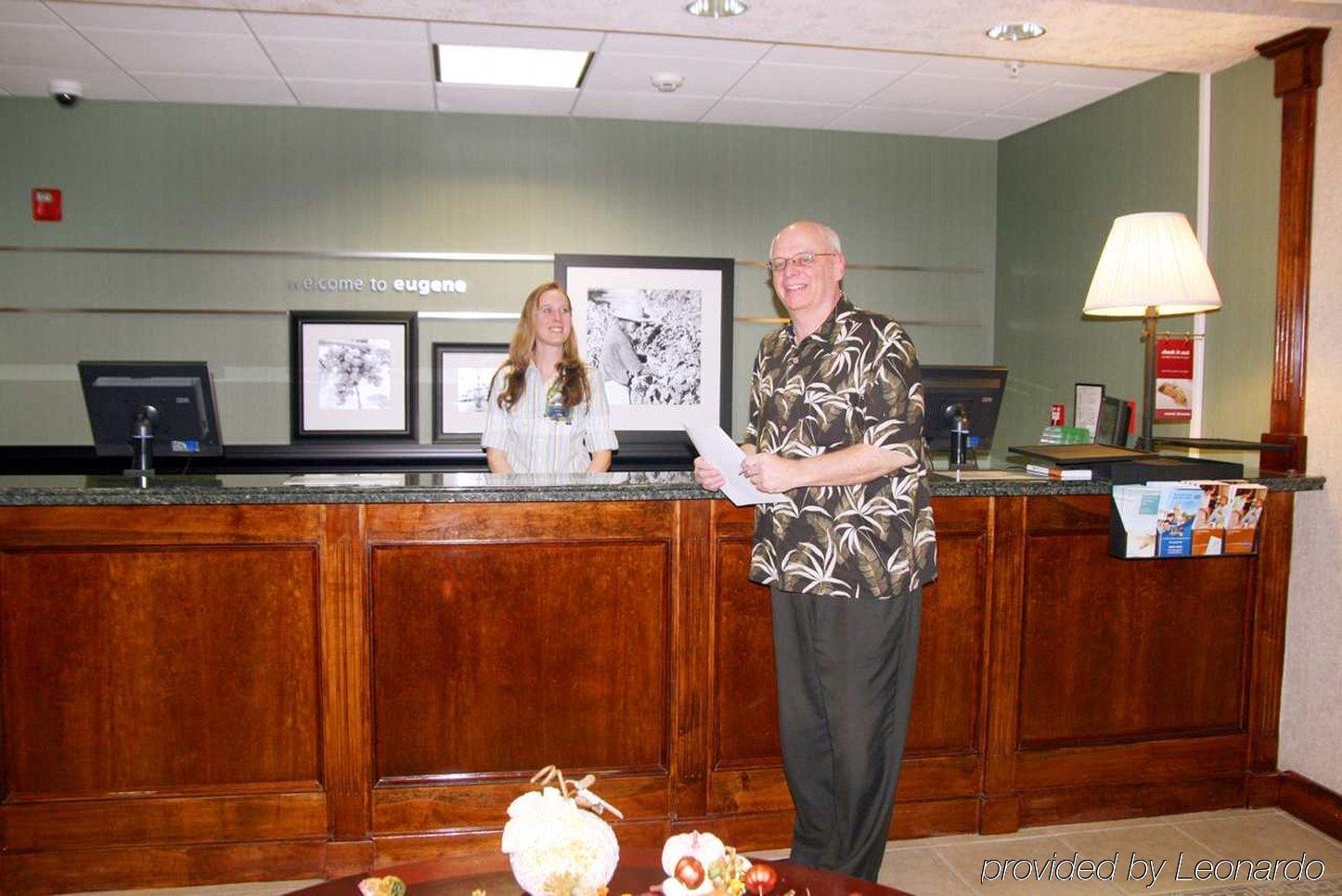 Hampton Inn Eugene Dalaman gambar